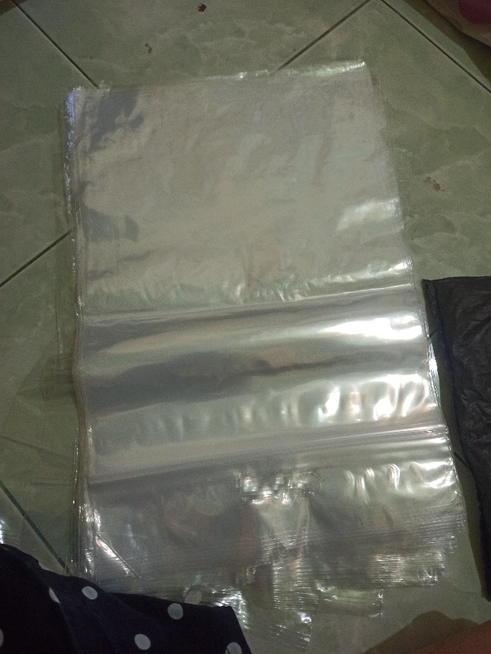 ❤10lembar❤plastik Klip Oval Plong Handle Klip Pond Baju Distro. Klip Ziplock 30x38