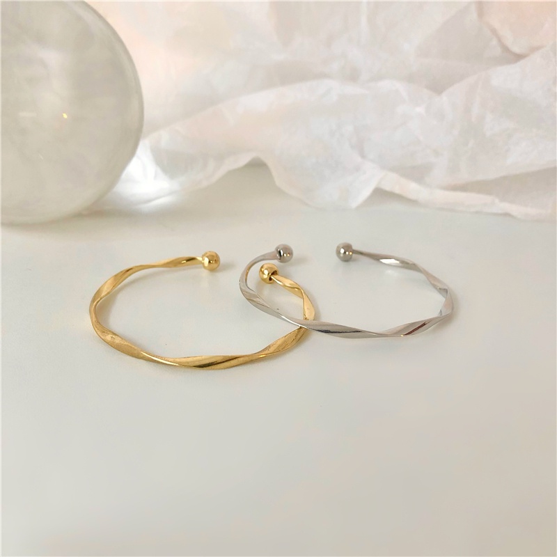 Gelang Cincin Gelombang Adjustable Gaya Minimalis