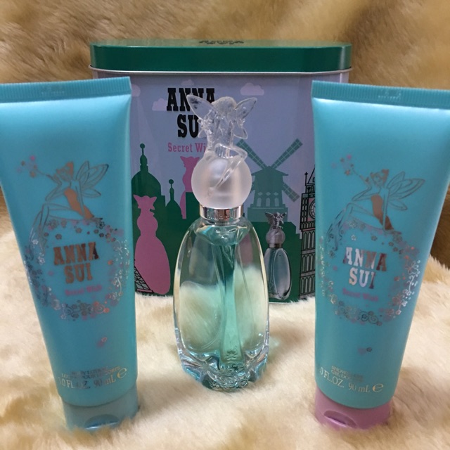 LIMITED CHRISTMAS EDITION Anna Sui Parfume Gift Set Secret Wish