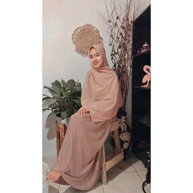 (High Quality) Vinderu Pashmina Diamond 150x75 Premium Import hijab / kerudung-MOCCA