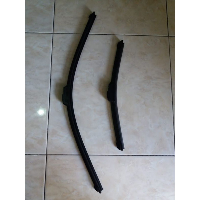 Wiper Vios Gen 2/Gen 3 model Frameless Banana