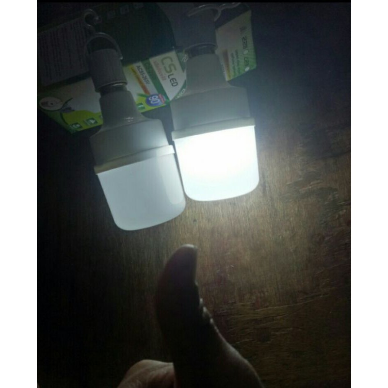 Bohlam Lampu Ajaib 28 W  Jumbo Tetap Nyala Lama Walau Listrik  Mati/Lentera malam / Emergency Lamp