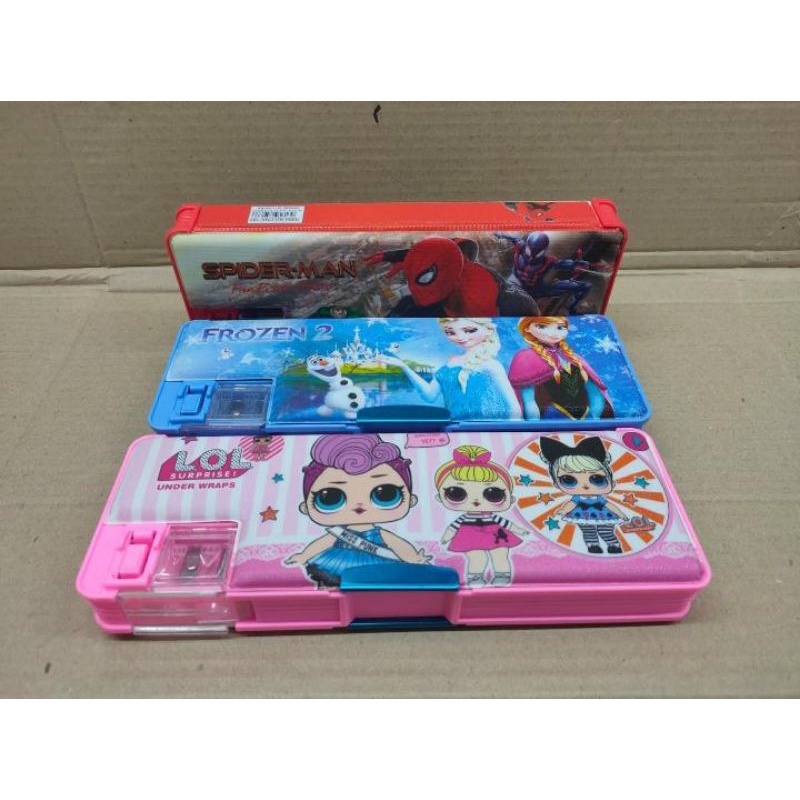 

KOTAK PENSIL ANAK GAMBAR KARTUN / TEMPAT PENSIL ANAK KARAKTER / KOTAK PENSIL ANAK MAGNET SERUTAN cnx187q