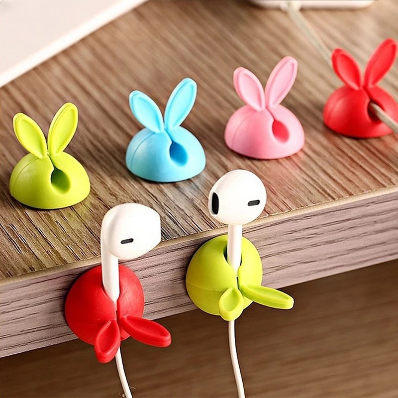 Klip Holder Pelindung Kabel Data / Charger USB Bentuk Telinga Kelinci Bahan TPR