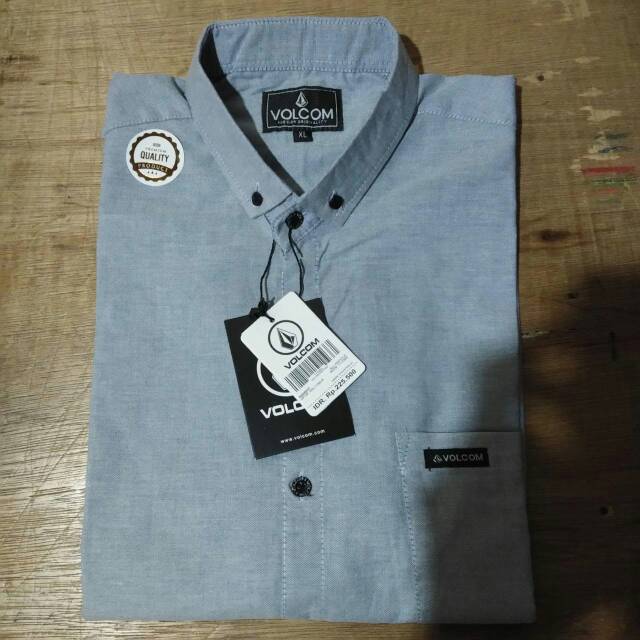 Kemeja pendek polos volcom quality