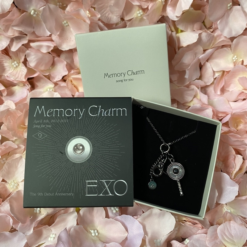 EXO 9th ANNIVERSARY GOODS ( MEMORY CHARM )