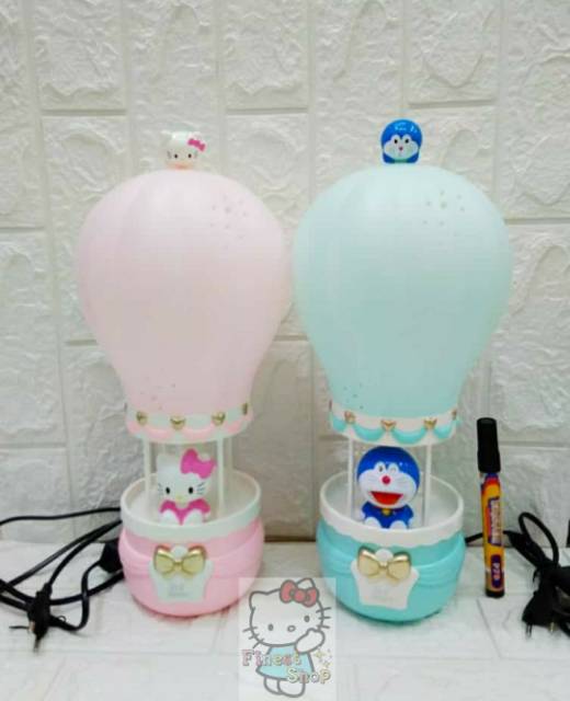 Lampu Hias Balon Udara Doraemon LED Bohlam Pajangan Lampu Meja Kartun Hello Kitty Desk Lamp Kado