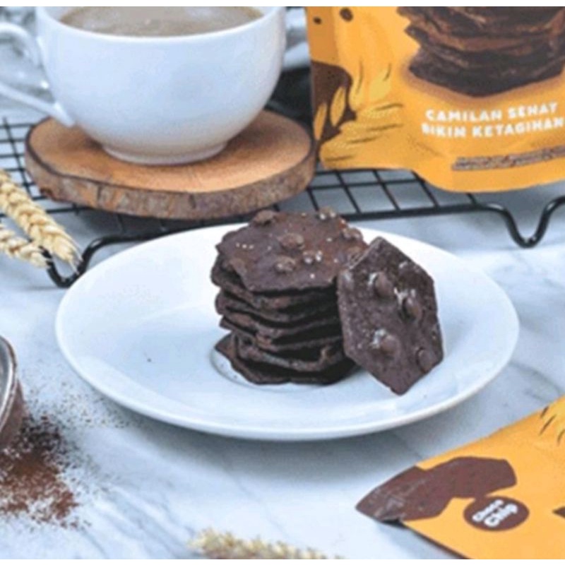 

Makanan ringan krekers brownies cboco chips 60g
