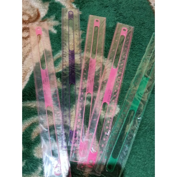 

penggaris plastik 30cm
