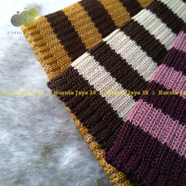 Inner Bandana rajut motif garis