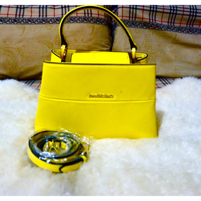 Preloved Samantha thavasa bag ORI