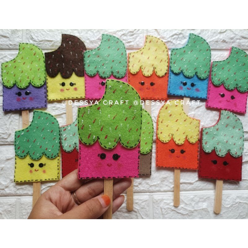 

Amplop Lebaran Flanel Ice Cream