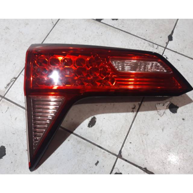 Lampu pintu bagasi HRV kiri