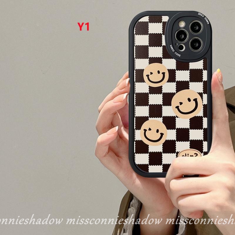 IPHONE Casing Ponsel Hitam Motif Kotak-Kotak Anti Jatuh Mewah Kompatibel Untuk Iphone7 8plus11 13 12 14 Pro MAX 6 6s Plus XR X XS MAX SE 2020motif Kartun Beruang Smiley Lucu Lembut TPU Cover