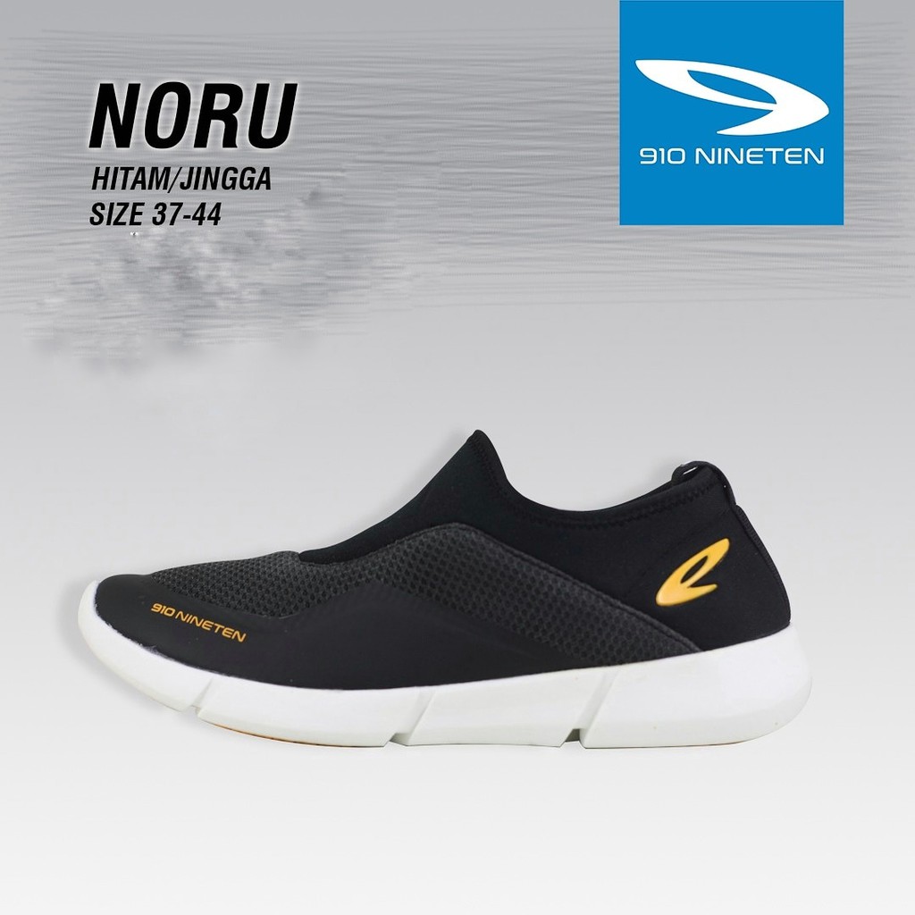 Sepatu Slip On Running Pria 910 Noru Black White