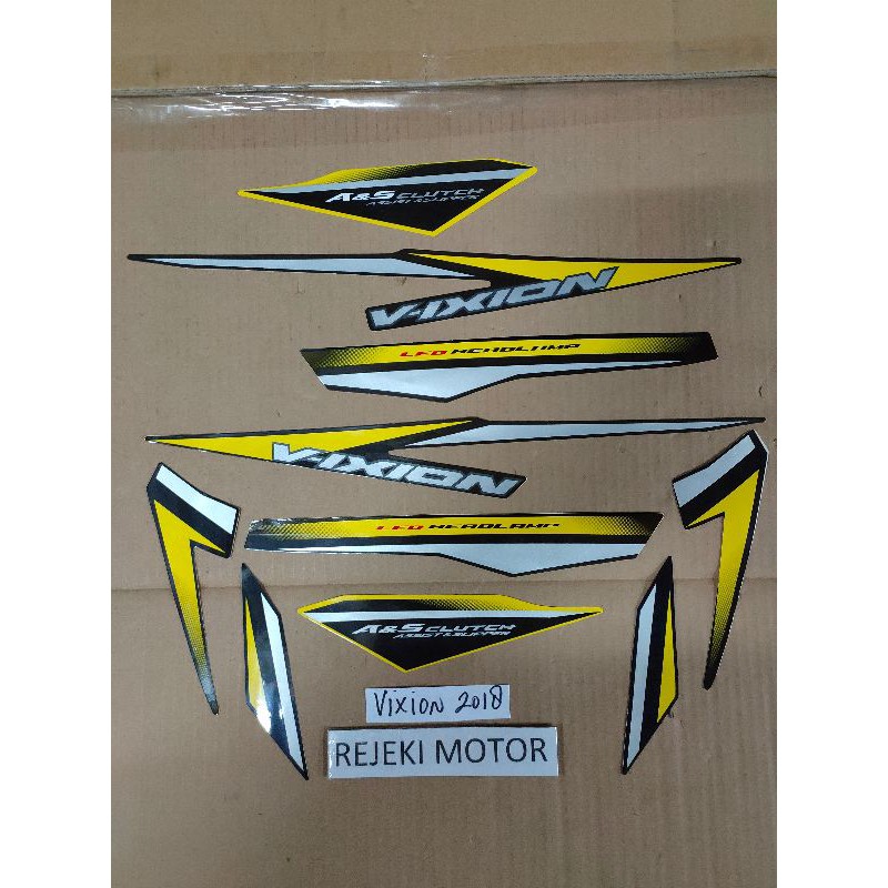 STRIPING STIKER VIXION 2018 SET KUNING