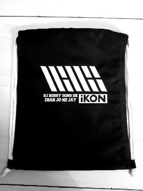 IKONIC TAS SERUT RANSEL KPOP