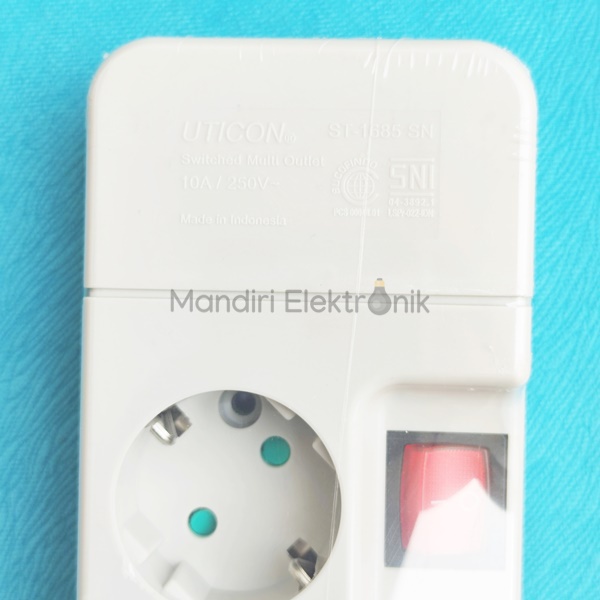 Stop Kontak 4 Lubang Dengan Saklar Masing2 Uticon ST1485 SN - Stopkontak Saklar Uticon 4 Lubang