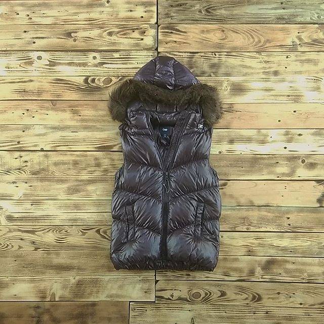 gap black fur vest