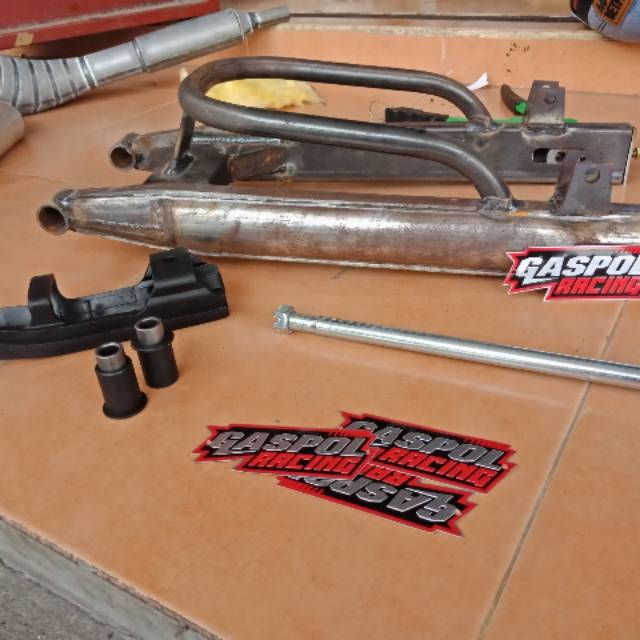 Swing Arm Oval Rx King Capit Urang Oval Bahan Besi Las-Lasan Kuat Mentah