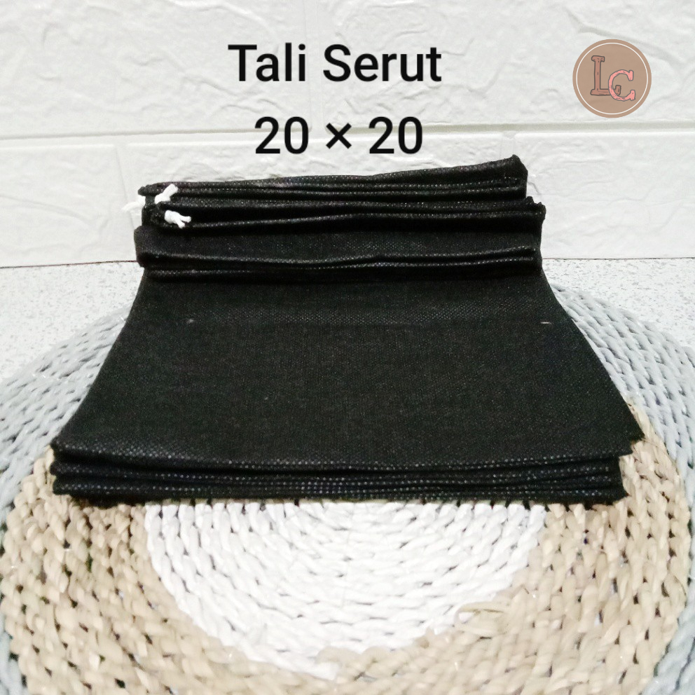 Sarung Dompet Tali Serut 20 x 20 cm