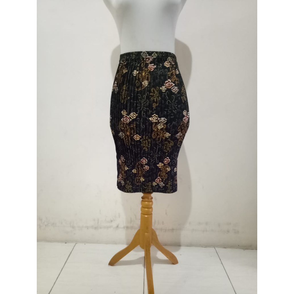 SB Collection Rok Pendek Tarita Midi Batik Plisket Jumbo Wanita