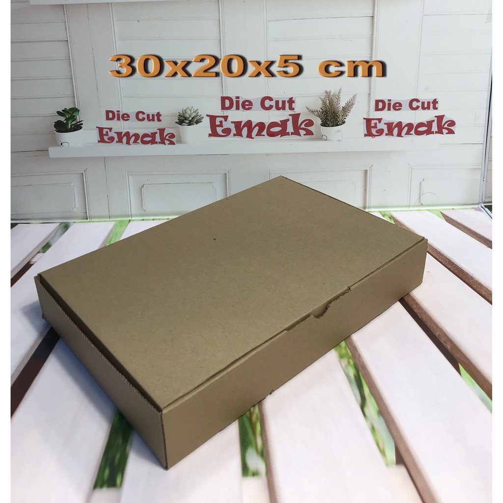 

kardus uk 30x20x5 .cm kotak box karton Die Cut
