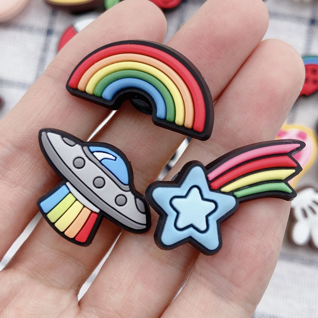 Croc Sepatu Anak Laki-Laki / Perempuan Model Kancing croc / jibz / croc / DIY