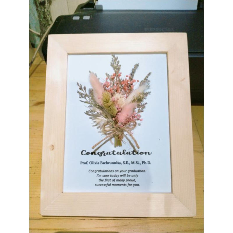Flower in frame 6R (15x20 cm)