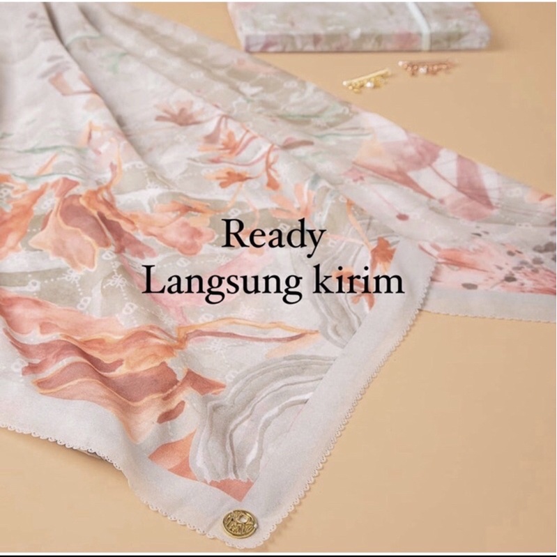 Buttonscarves xanadu abalone