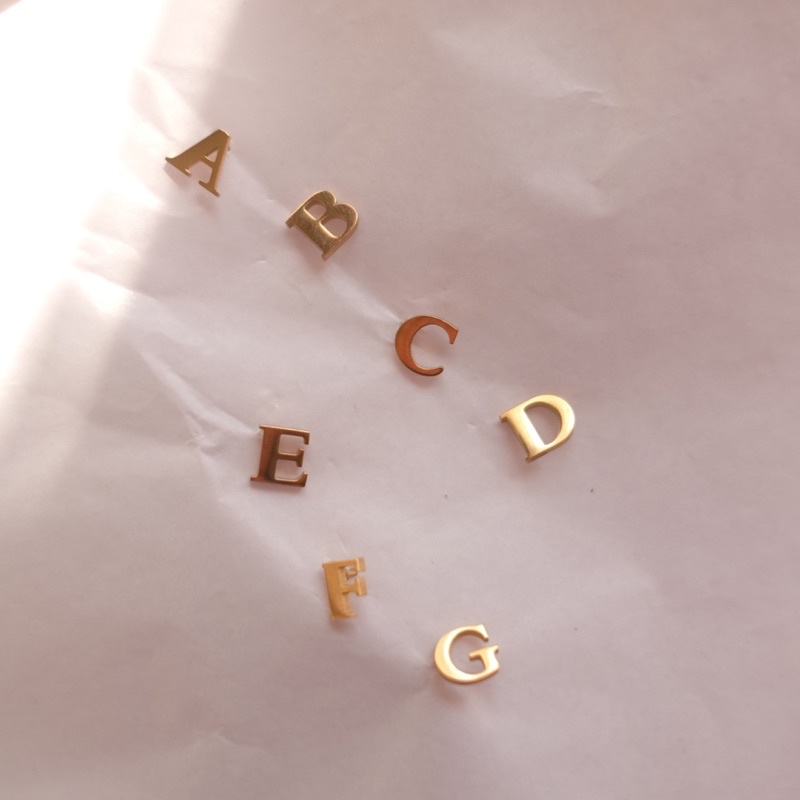 Ark.co - Initial basic earstud alphabet ANTING tindik huruf inisial