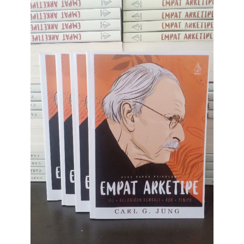 

Buku Empat Arketipe
