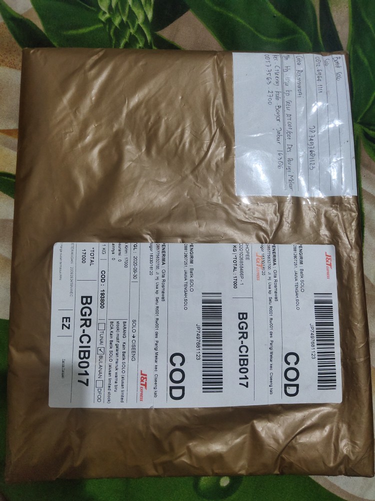 Kain Batik Solo (alusan Limited Stock) Motif Gunungan Akar