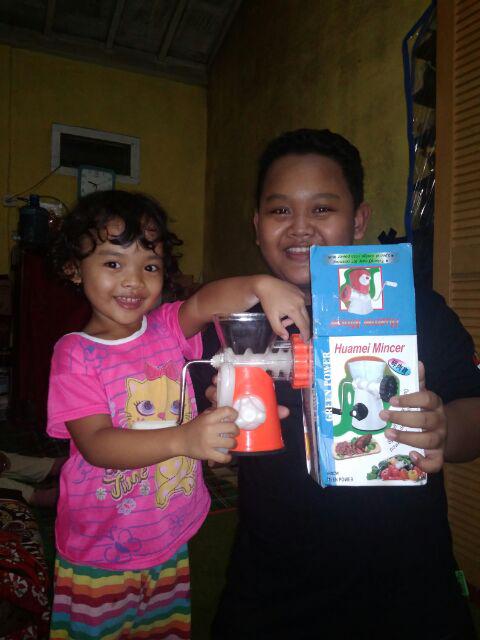 Meat Grinder Manual Penggiling Giling Daging Sayuran Cabe