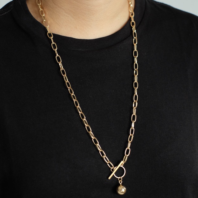 Greta chain necklace