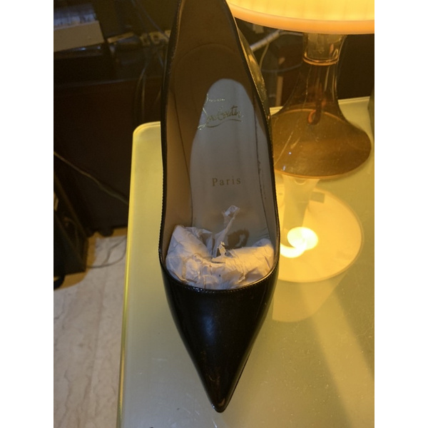 Preloved Sepatu Louboutin Pigalle Plato 37