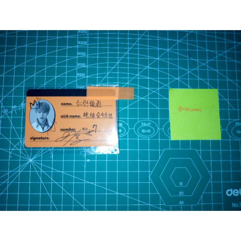 Renjun Crew Card [BOOKED]