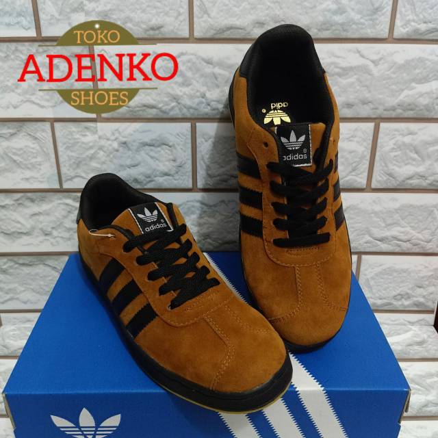Sepatu Sneaker Kasual Adidas GAZELLE Coklat Hitam