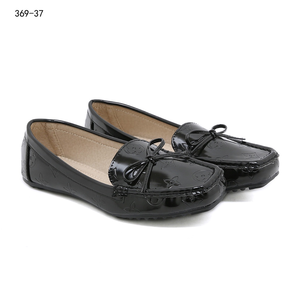 LV Louis Vuitton Moccasin #369-37