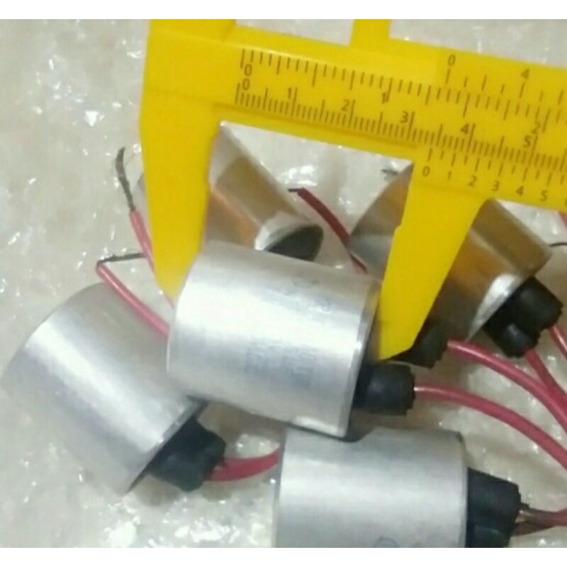 CAPACITOR - CAP : 1,5UF - W. V : 350V. AC - T. V : 1000V. DC