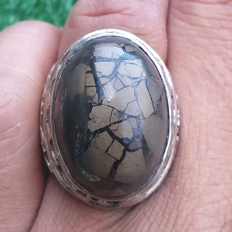 Batu Akik Sisik Naga Enrekang Motif Reliefnya Berkarakter Ring Perak Tebal