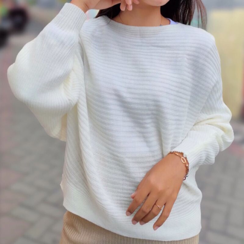 Atasan Blouse Wanita Premium / Lasperal Batwing Rajut Premium / Baju Rajut Wanita / Baju Rajut Batwing / Batwing Rajut Premium / Rajut Kalongo-Broken White
