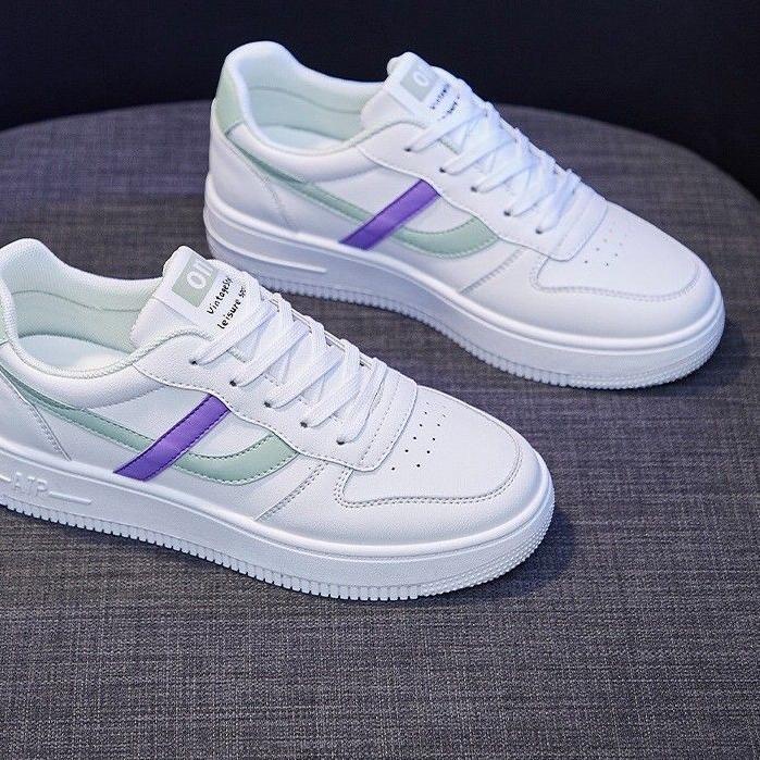 Sepatu Sneaker Tali LEXUS ハ