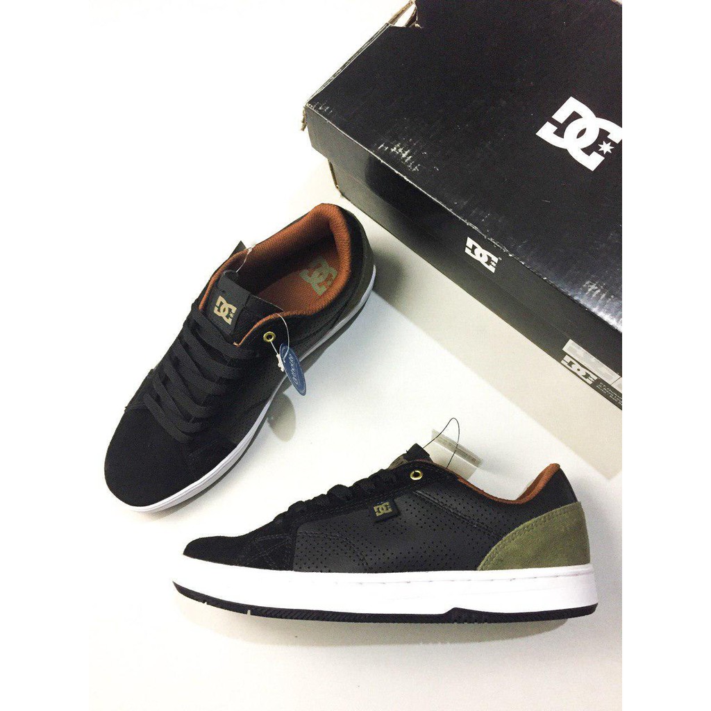 dc astor black