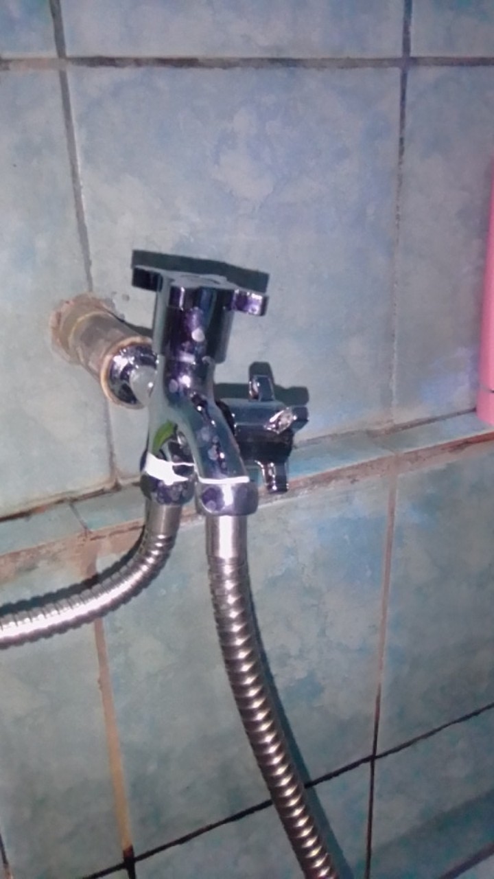 Paket Shower Kamar Mandi + Kran Double / Cabang Pancuran Kamar Mandi Semprotan Air Halus Murah
