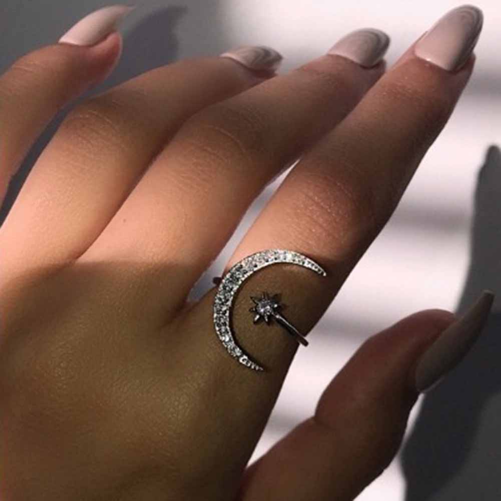 Hu Hu Hu Hu Hu Alat Bantu Pasang Kacamata♡ Cincin Wanita Model Terbuka Desain Bulan Bintang Hias Berlian Imitasi Kreatif Untuk Pernikahanhadiah