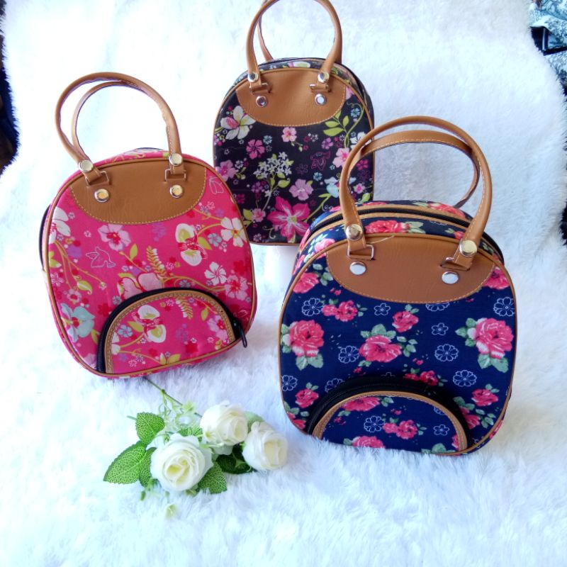 TAS TENTENG LARISA FLOWER 21x12x25cm