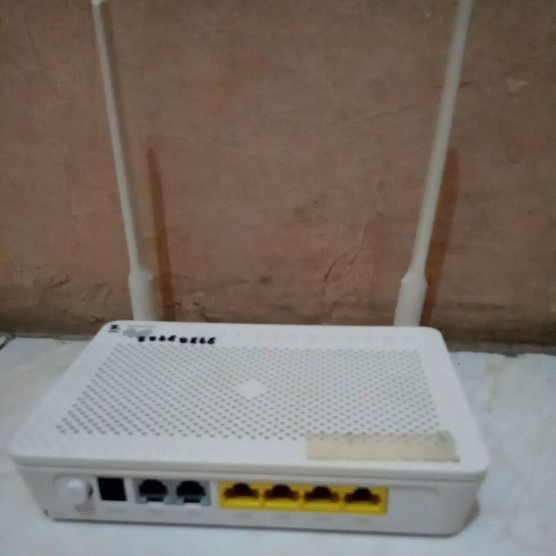 HUAWEI HG8245H5 MODEM ROUTER ONT ACCESS POINT