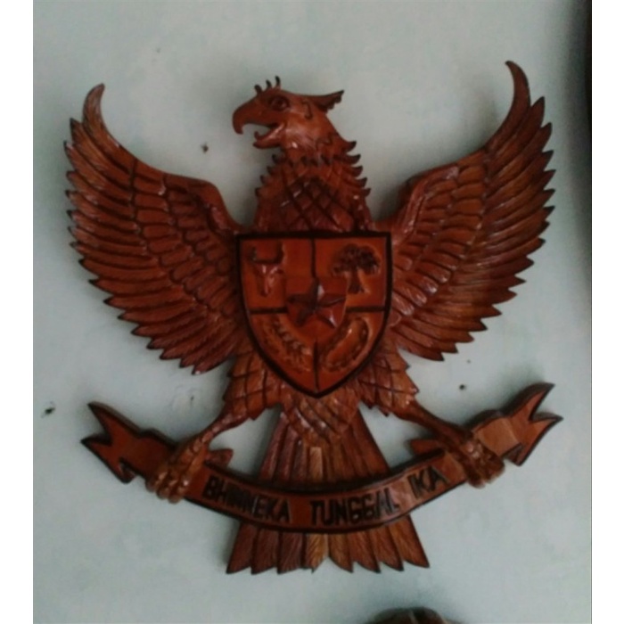 HIASAN DINDING BURUNG GARUDA PANCASILA KAYU JATI
