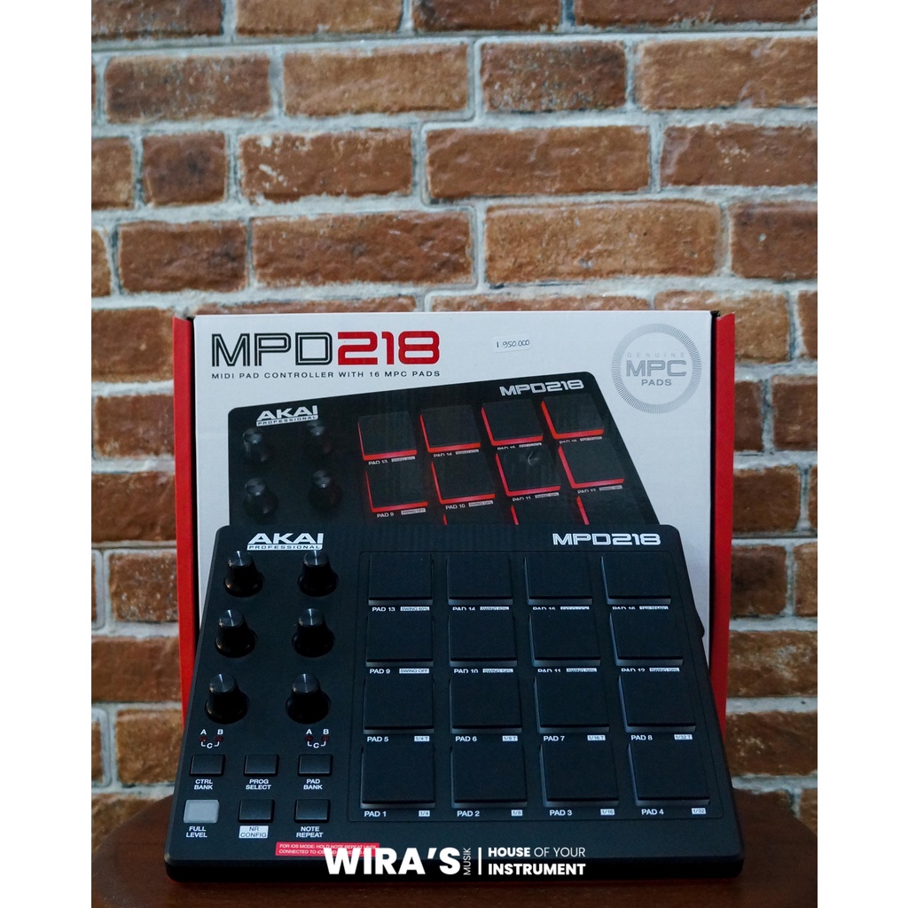 Akai MPD 218